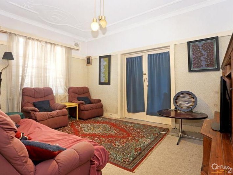 110 Hillcrest Avenue, Hurstville Grove NSW 2220