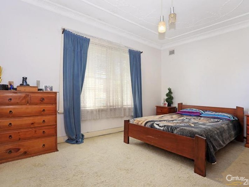 110 Hillcrest Avenue, Hurstville Grove NSW 2220