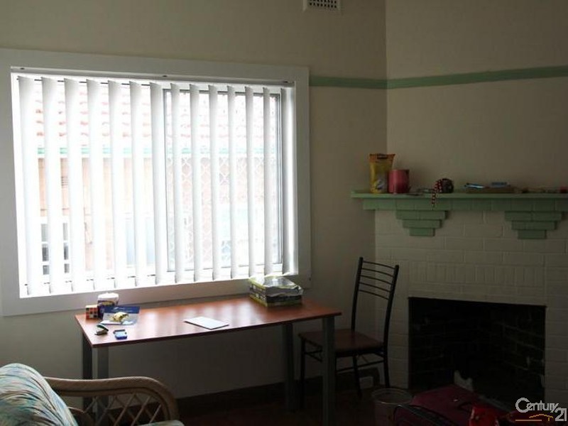 9 DEMAINE AVENUE, Bexley North NSW 2207