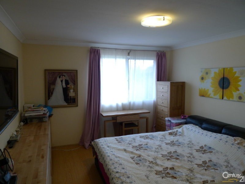 4/1A Bassett Street, Hurstville NSW 2220