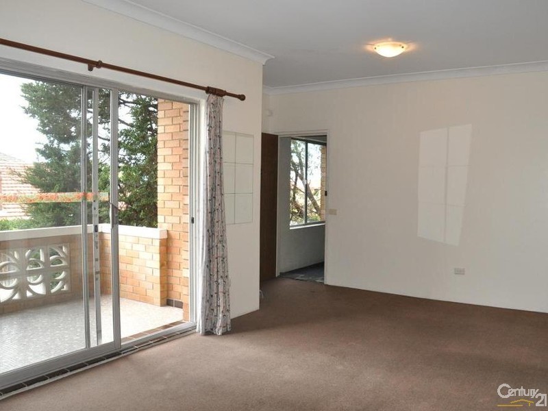 2/32 WOIDS AVENUE, Hurstville NSW 2220