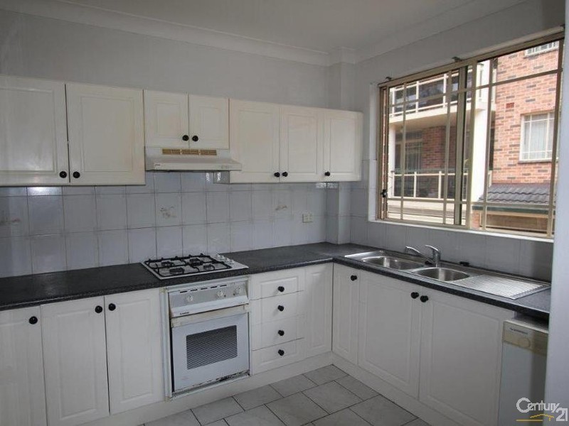 13/79-81 WONIORA ROAD, Hurstville NSW 2220