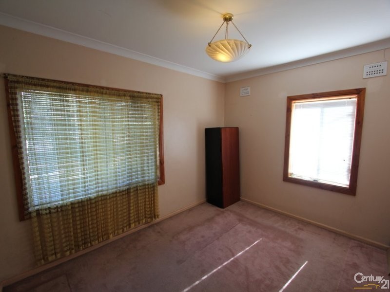 20 Thomas St, Hurstville NSW 2220