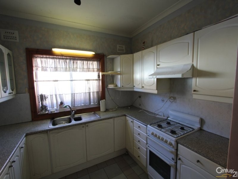 20 Thomas St, Hurstville NSW 2220