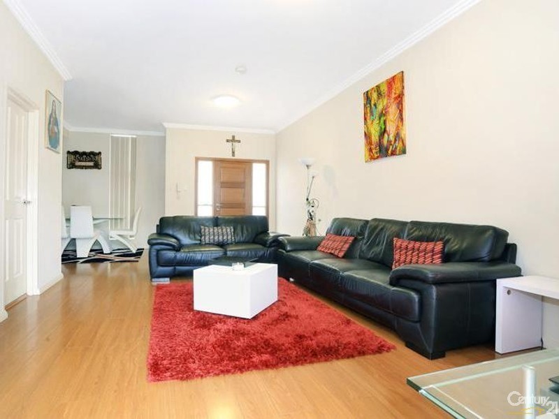 4/22 Paris Street, Carlton NSW 2218