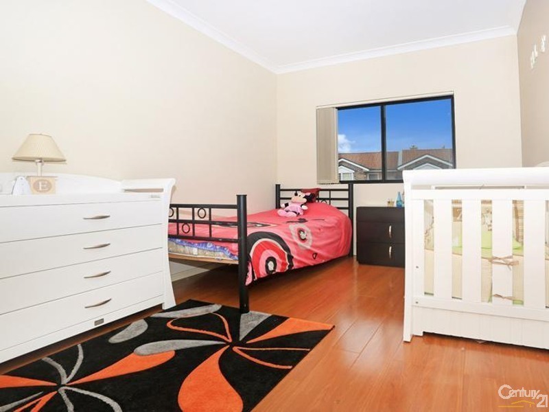 4/22 Paris Street, Carlton NSW 2218