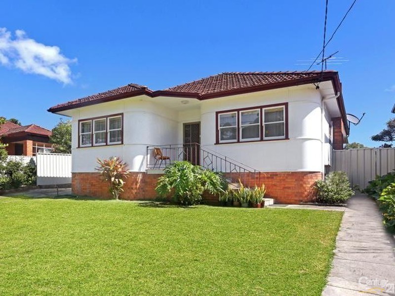 61 Smiths Avenue, Hurstville NSW 2220