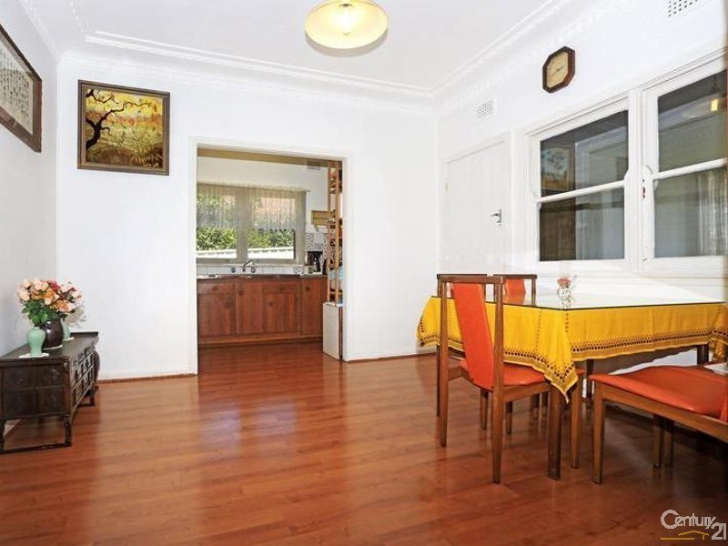 61 Smiths Avenue, Hurstville NSW 2220