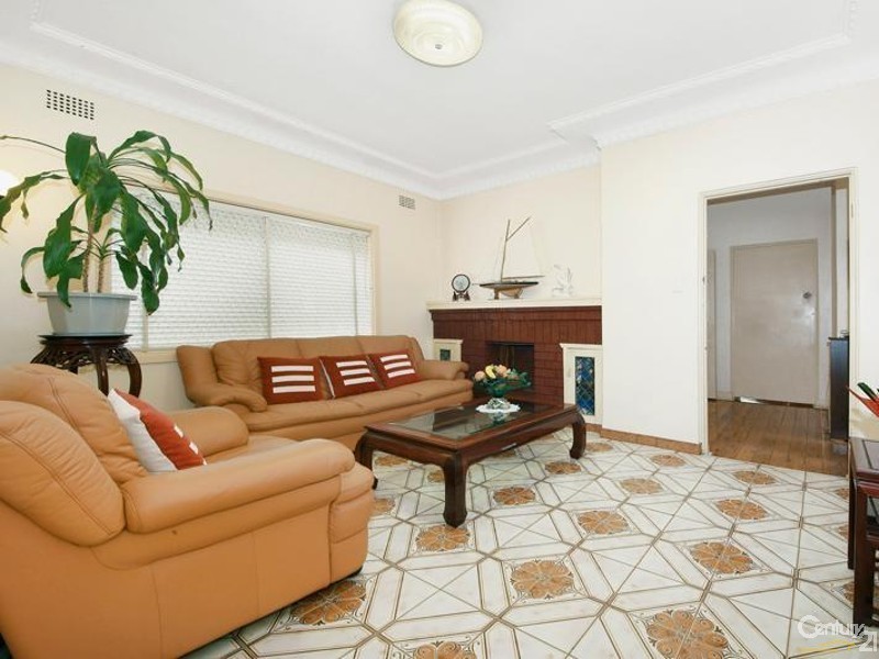 13 Warialda Street, Kogarah NSW 2217