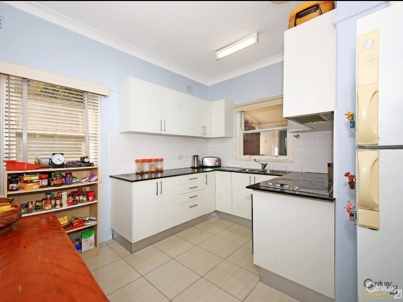 32 Roberts Street, Jannali NSW 2226