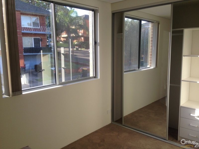 4/19 Nobel Street, Hurstville NSW 2220