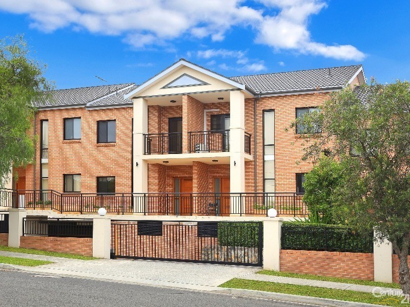 4/22 Paris Street, Carlton NSW 2218