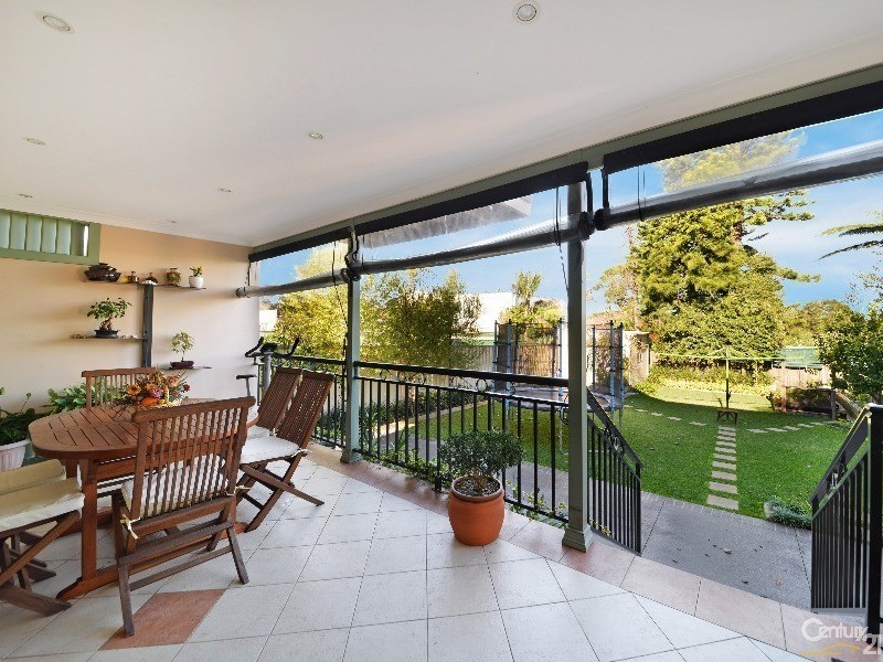 128 Hillcrest Avenue, Hurstville Grove NSW 2220