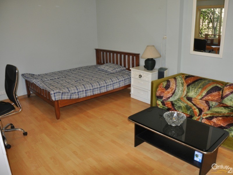 2/49 Cambridge Street, Penshurst NSW 2222