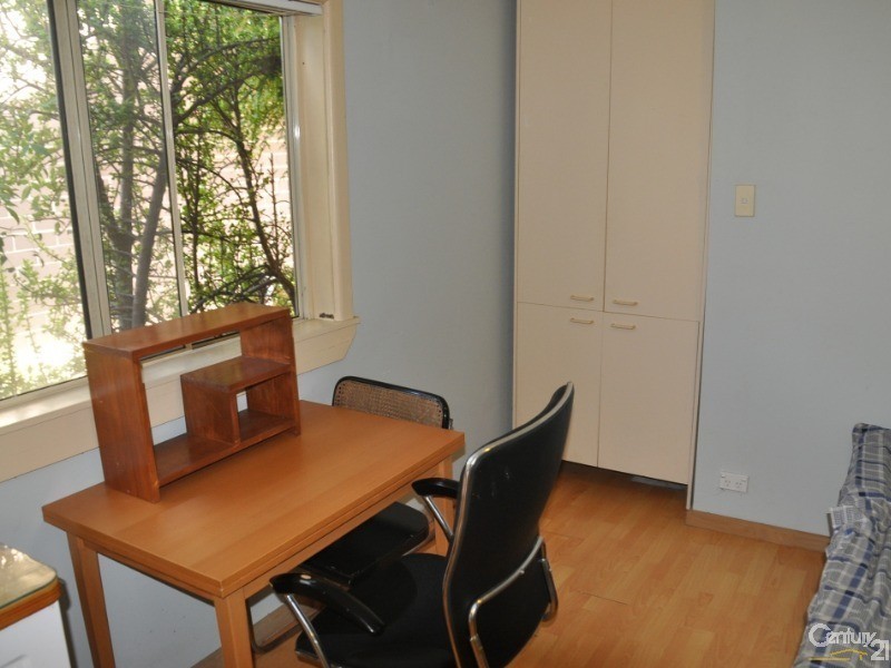 2/49 Cambridge Street, Penshurst NSW 2222