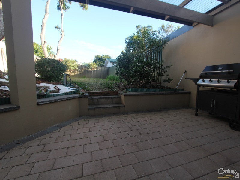 15 Barry Avenue, Mortdale NSW 2223