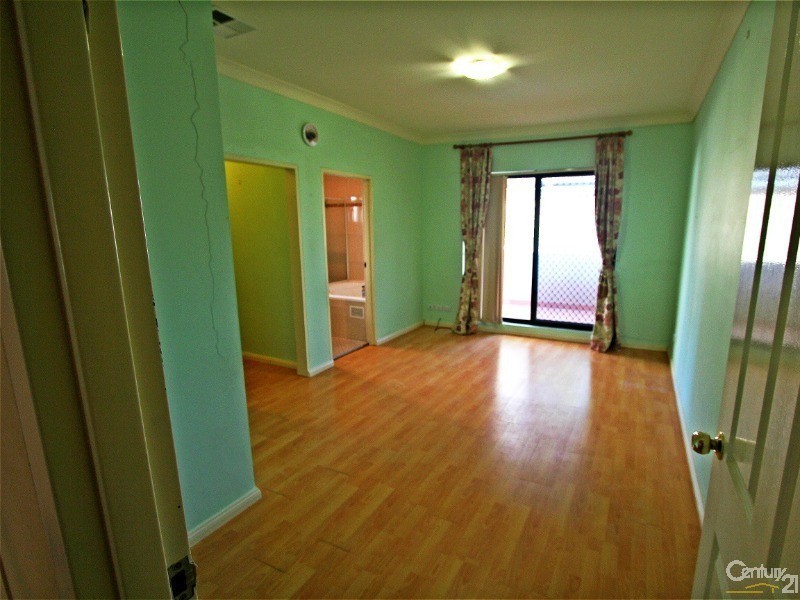 15 Barry Avenue, Mortdale NSW 2223