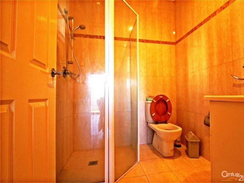 15 Barry Avenue, Mortdale NSW 2223