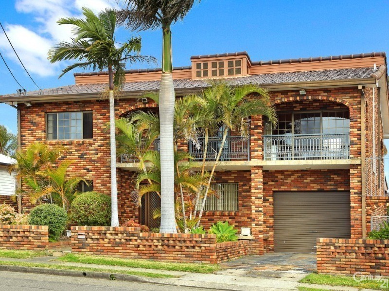 163 Carrington Ave, Hurstville NSW 2220