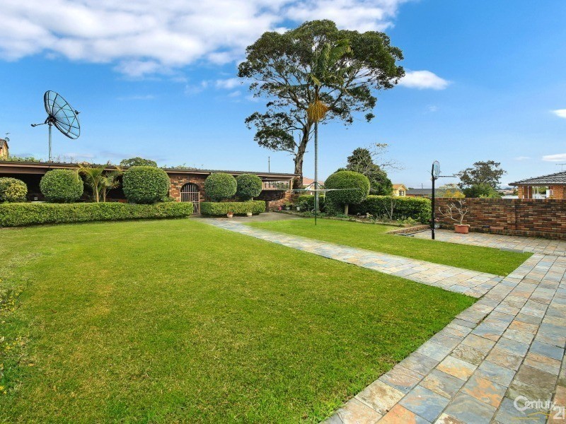 163 Carrington Ave, Hurstville NSW 2220