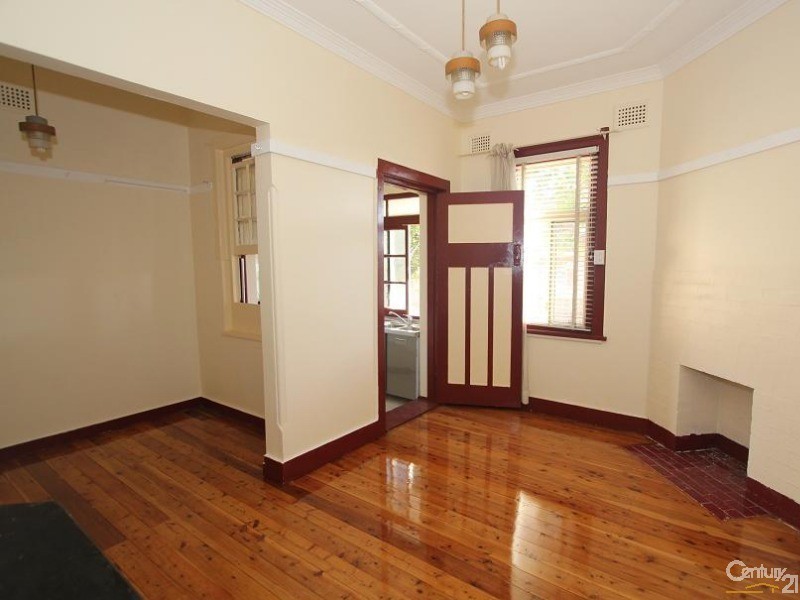 110 Hillcrest Avenue, Hurstville Grove NSW 2220