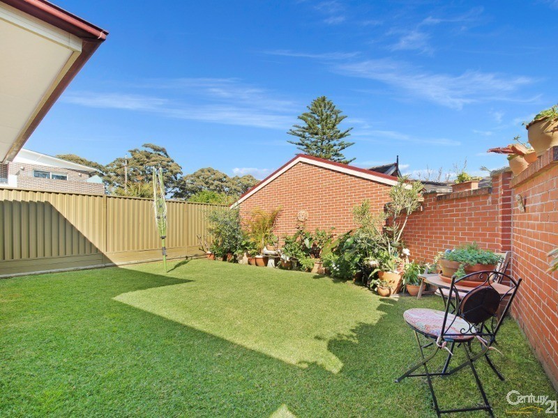 2/45 Boundary Road, Mortdale NSW 2223