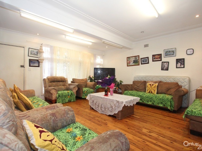 242 King Georges Road, Roselands NSW 2196