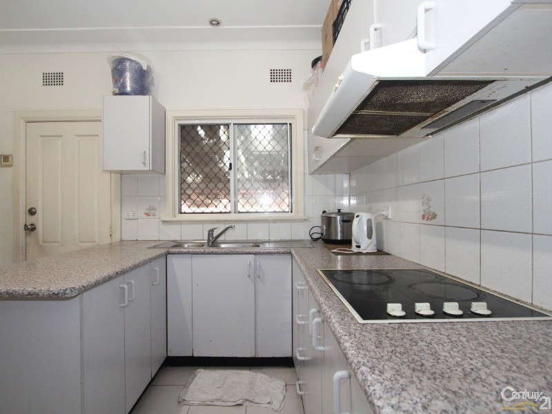 242 King Georges Road, Roselands NSW 2196