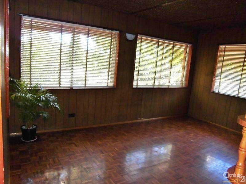 33 PANORAMA STREET, Penshurst NSW 2222