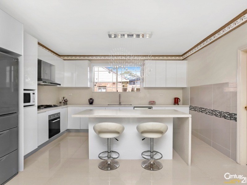 39 Thomas Street, Hurstville NSW 2220