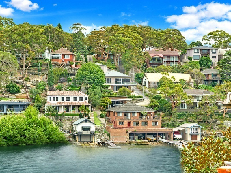 74 Queens Road, Connells Point NSW 2221