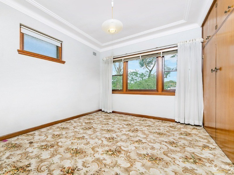 74 Queens Road, Connells Point NSW 2221