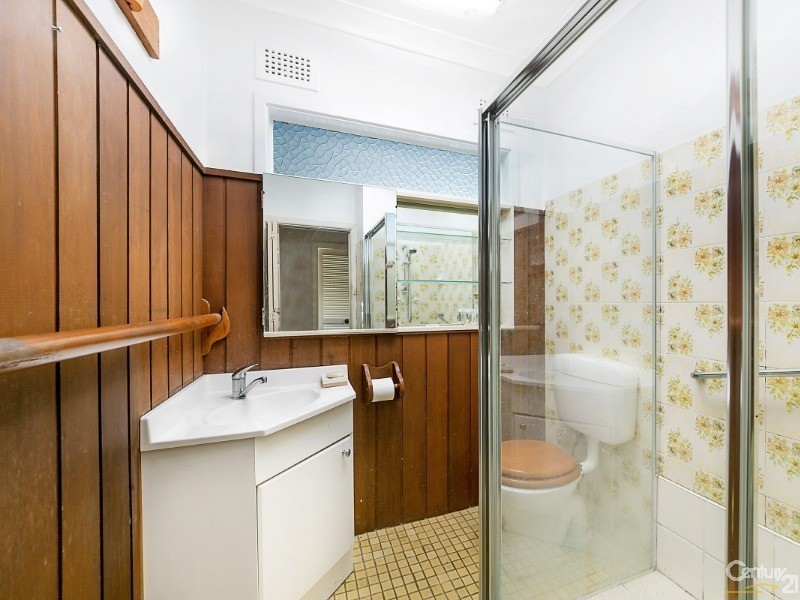 15 Lynwood Street, Blakehurst NSW 2221