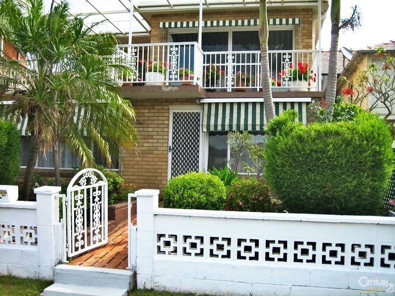 2/53a Cronulla Street, Carlton NSW 2218