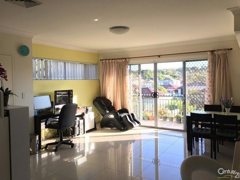 2/110 George Street, Hurstville NSW 2220