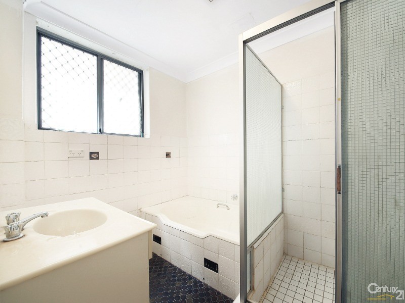 1/13 Woids Ave, Hurstville NSW 2220