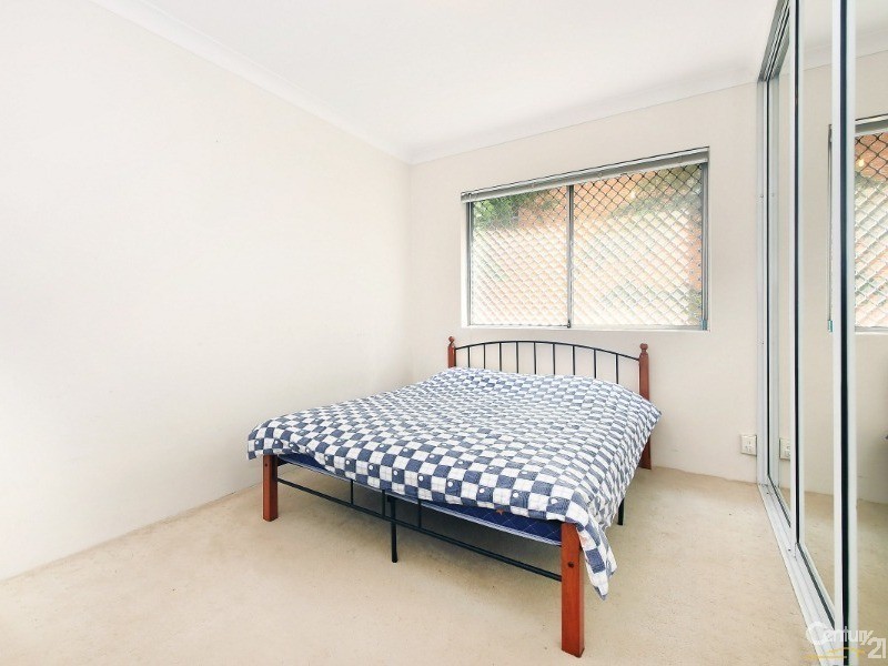 1/13 Woids Ave, Hurstville NSW 2220