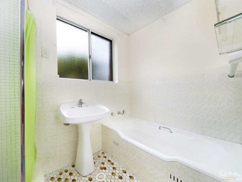 3/15 Gloucester Road, Hurstville NSW 2220