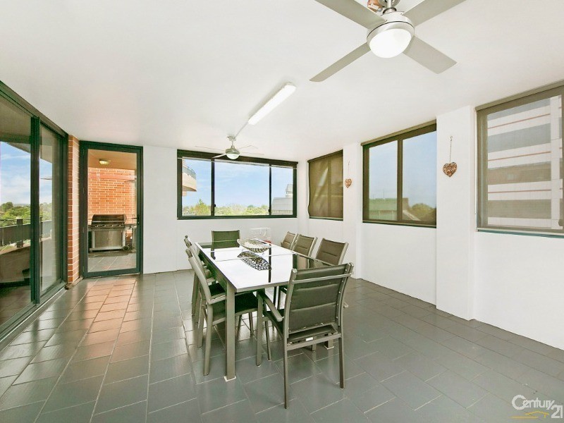 13/2-8 Bridge Street, Hurstville NSW 2220