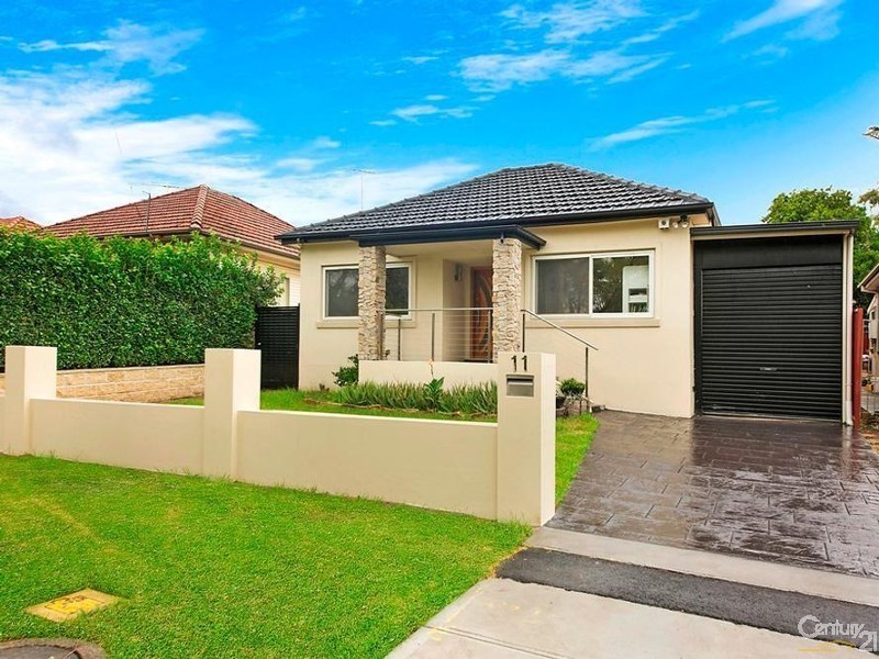 11 Martin Street, Roselands NSW 2196