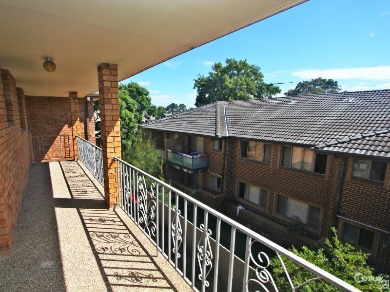 4/30 Sixth Avenue, Campsie NSW 2194