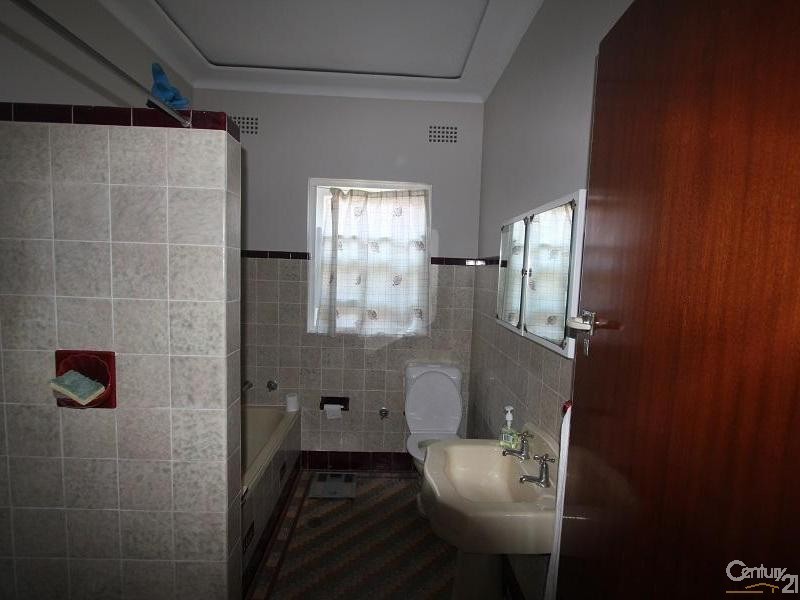 14 Edward Street, Kingsgrove NSW 2208