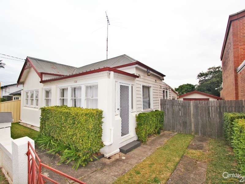 123 Lansdowne street, Hurstville Grove NSW 2220