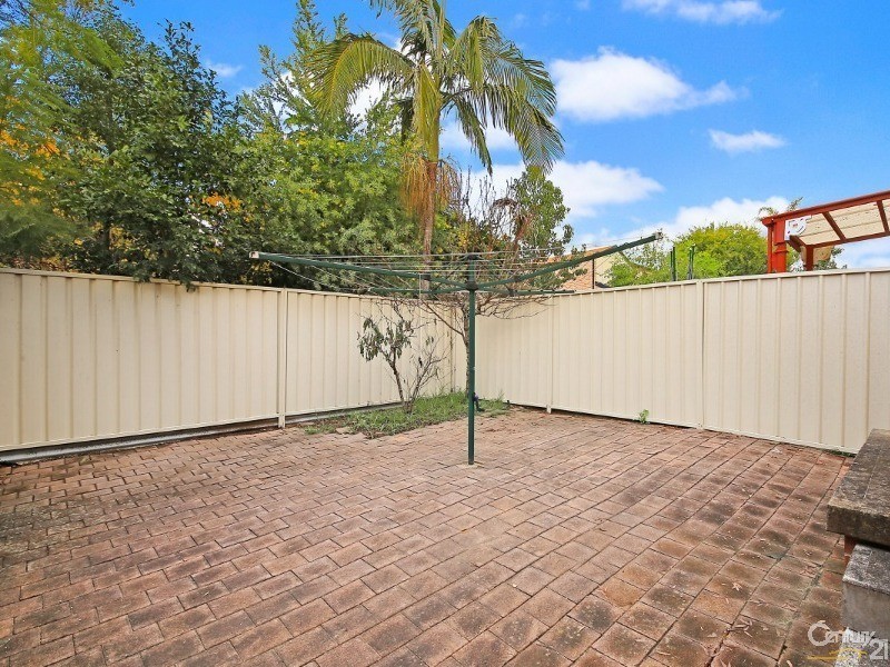 10a Lionel Street, Ingleburn NSW 2565