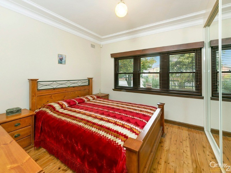 238 Stoney Creek Road, Beverly Hills NSW 2209