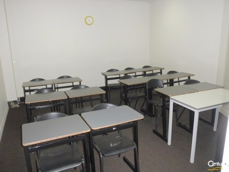 1/2 Humphreys Lane, Hurstville NSW 2220