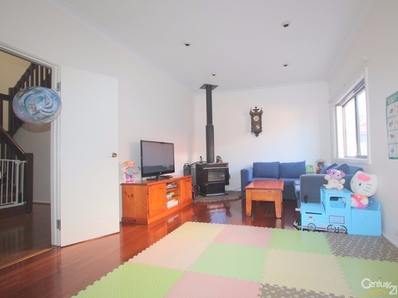 222A Carrington Avenue, Hurstville NSW 2220