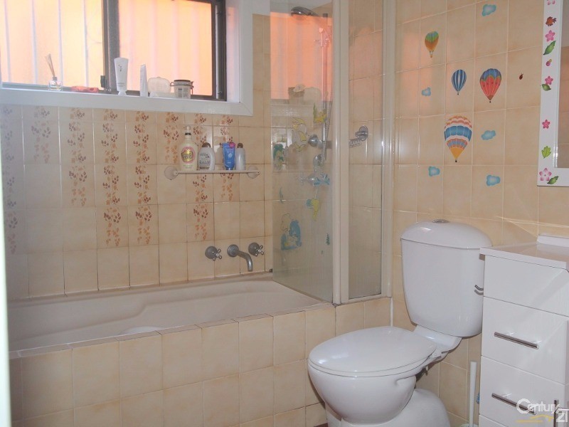 222A Carrington Avenue, Hurstville NSW 2220