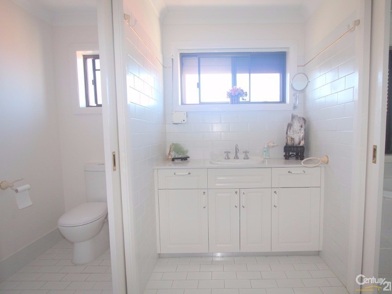 222A Carrington Avenue, Hurstville NSW 2220