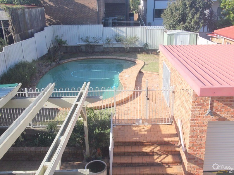 222A Carrington Avenue, Hurstville NSW 2220